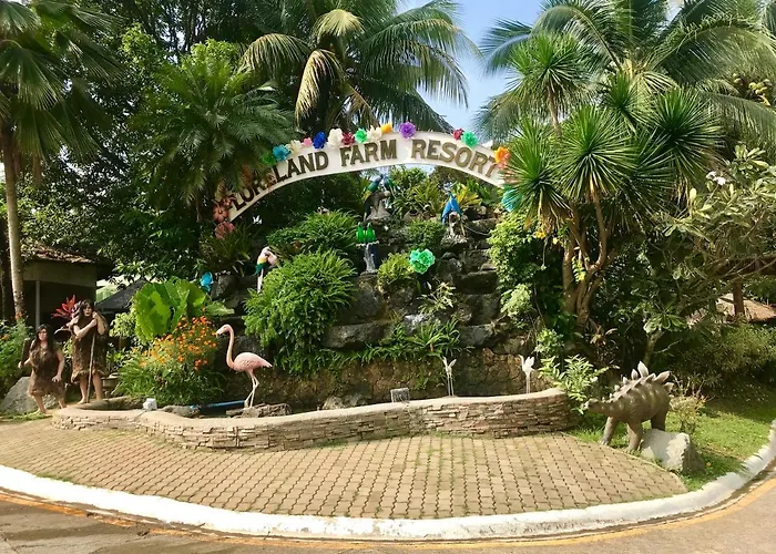 Resort: Loreland Farm Resort