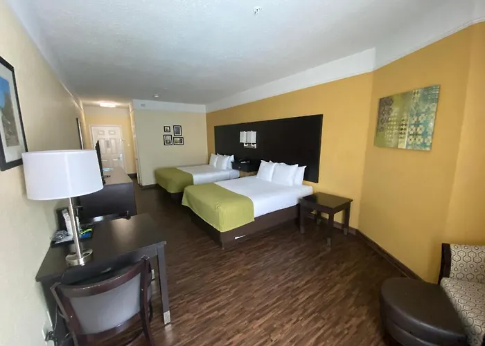 Dog friendly hotels Galveston Beach