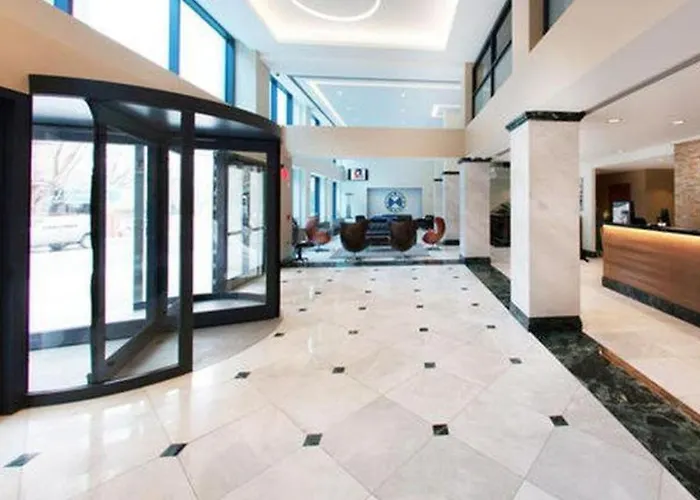 3 star hotel: Comfort Inn & Suites - Kew Gardens Near La Guardia Airport