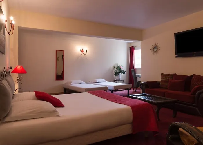 Hotel pres du College: Hotel Le Village Provencal