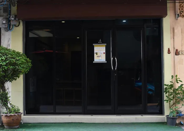 Chaiwat Guesthouse