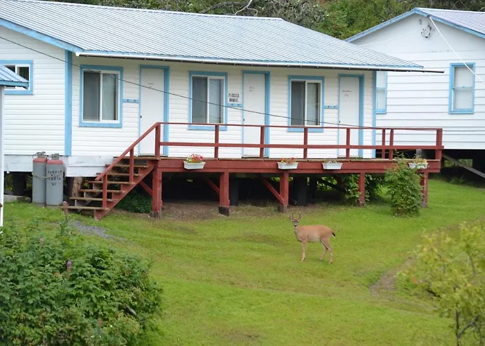 Vacation home: Zachar Bay Lodge