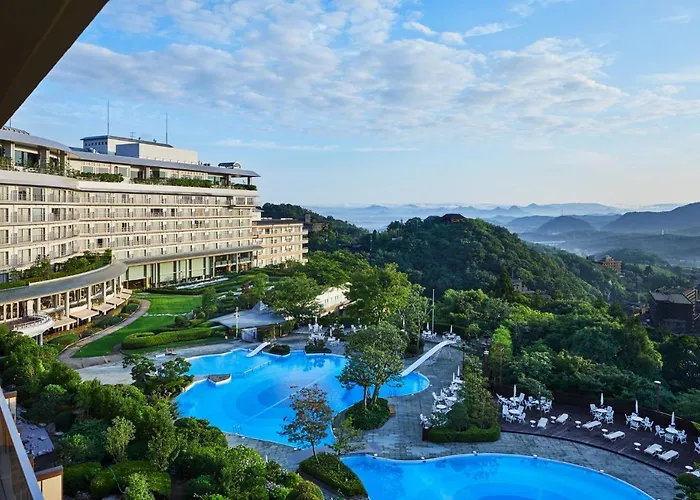 Hotel with view: Arima Grand Hotel