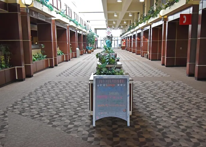 Hotel with view: Canad Inns Destination Center Grand Forks