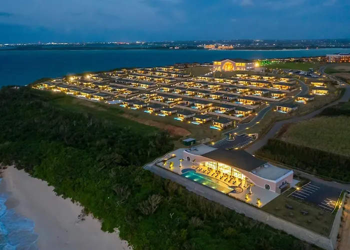 4 star hotel: Miyakojima Kurima Resort Seawood Hotel
