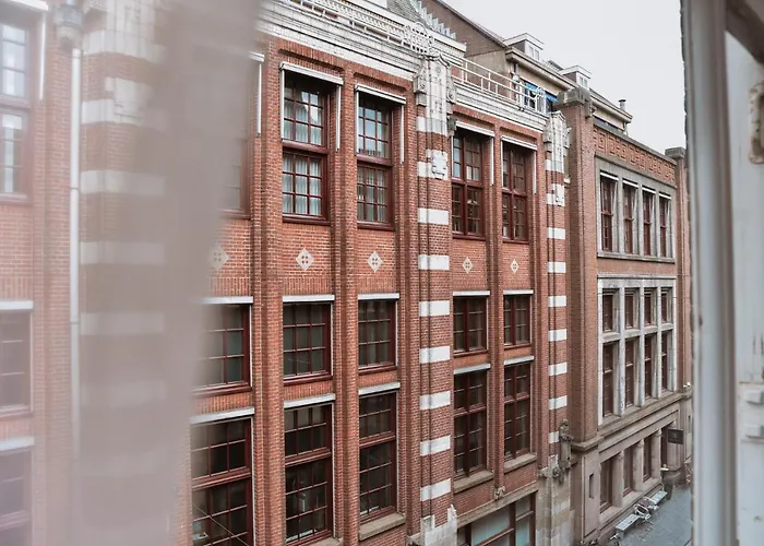 Hostel: Durty Nelly'S Inn